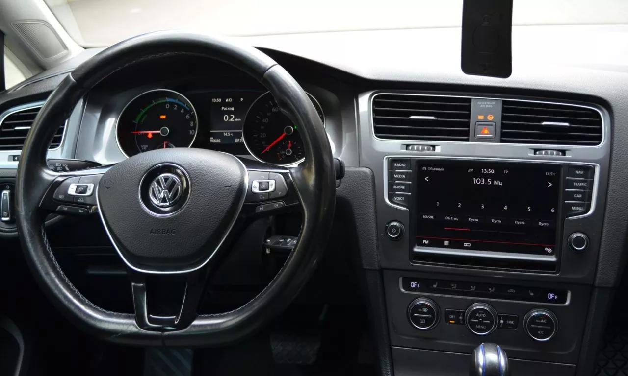 Volkswagen e-Golf  24 kWh 2015thumbnail181