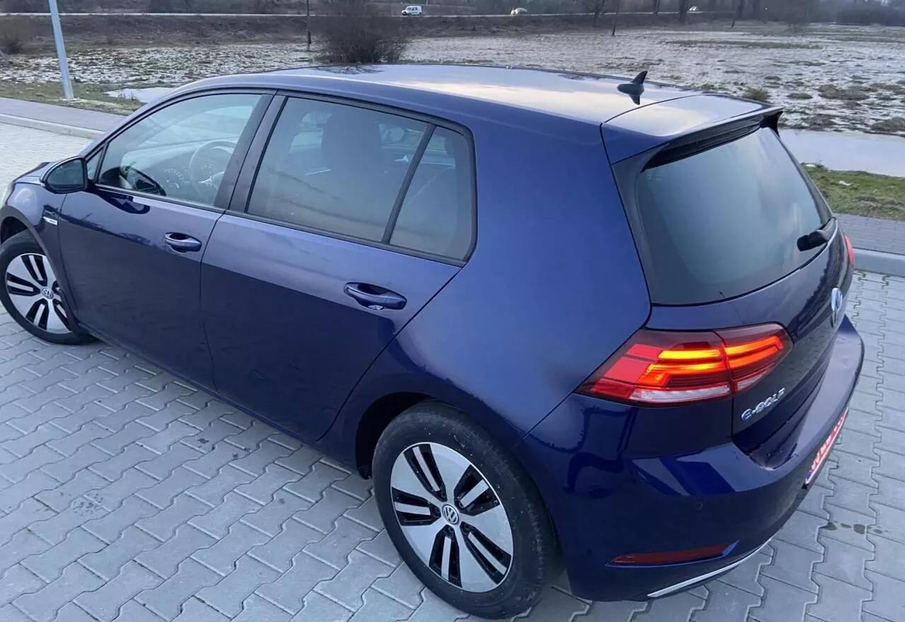 Volkswagen e-Golf  36 kWh 2018211
