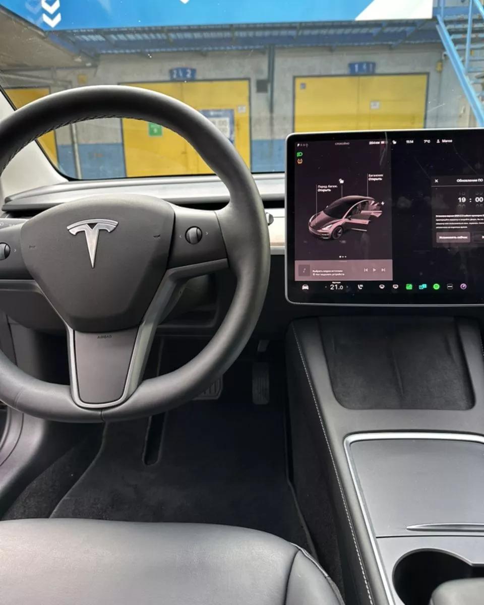 Tesla Model 3  82 kWh 2022201