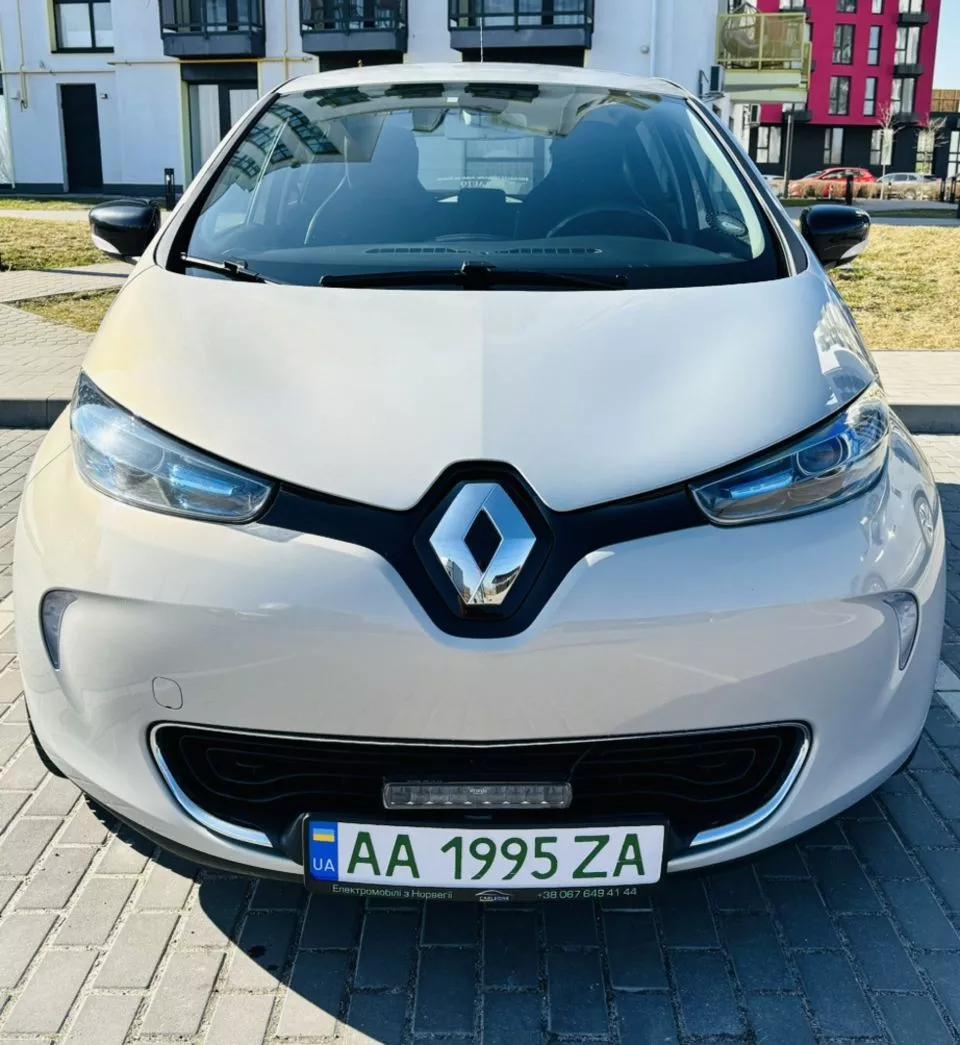 Renault ZOE  2018thumbnail01