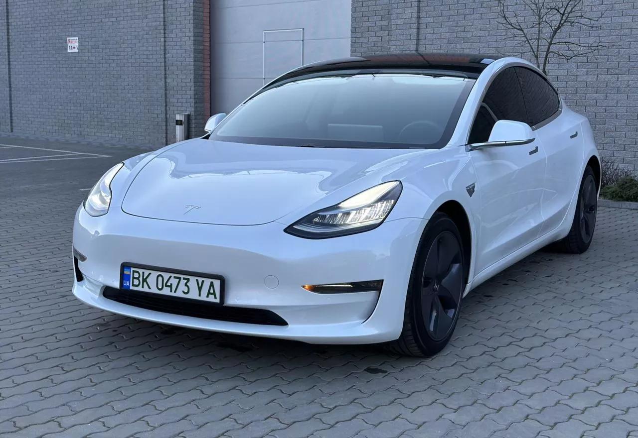 Tesla Model 3  202061