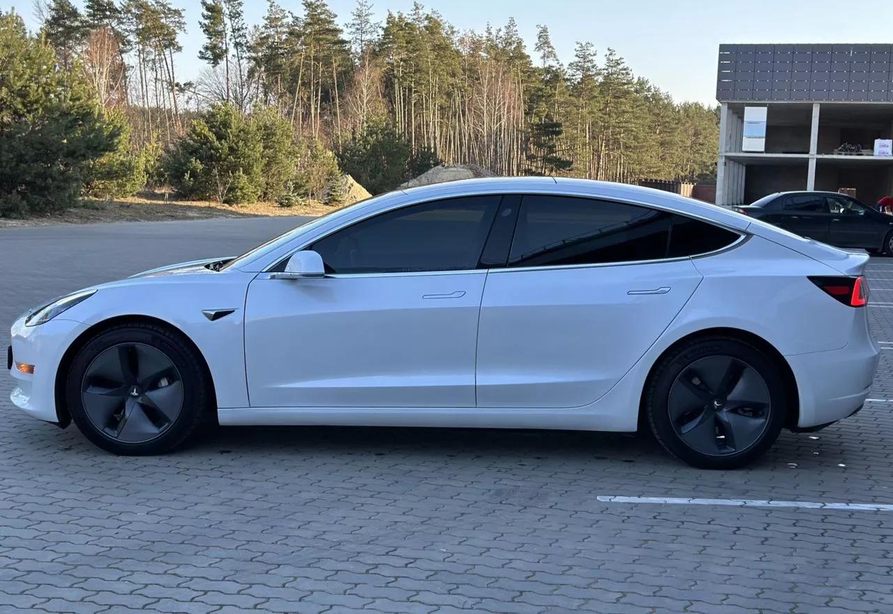 Tesla Model 3  202081