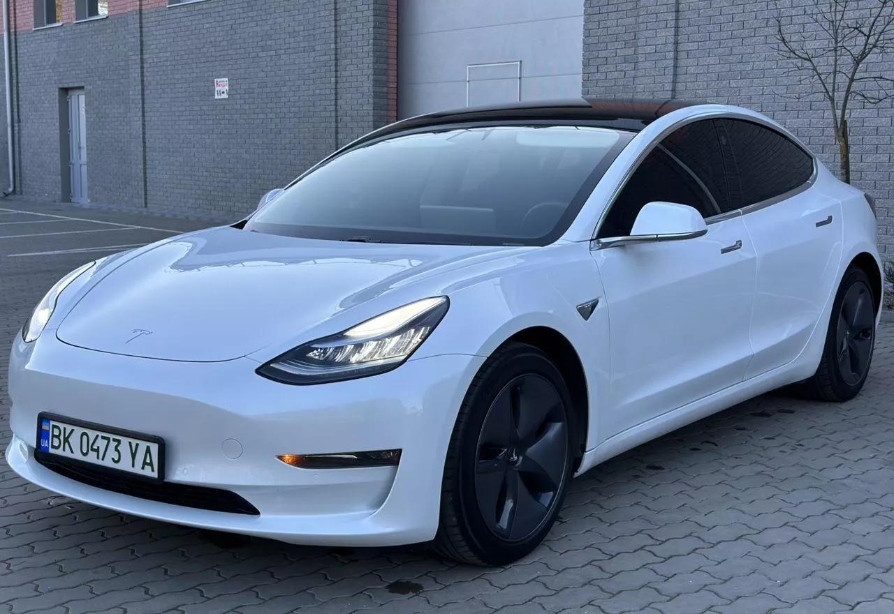 Tesla Model 3  2020151