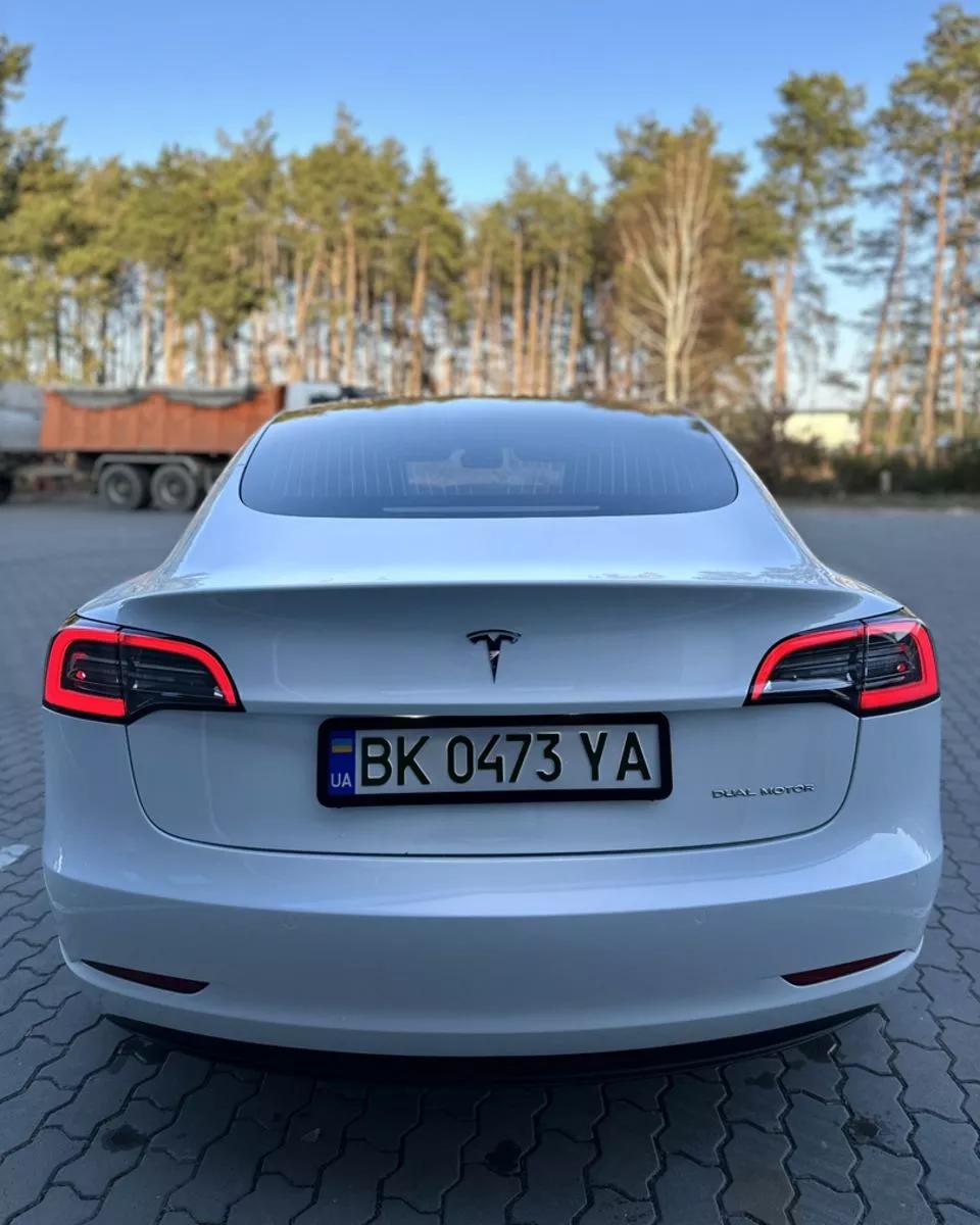 Tesla Model 3  2020thumbnail221