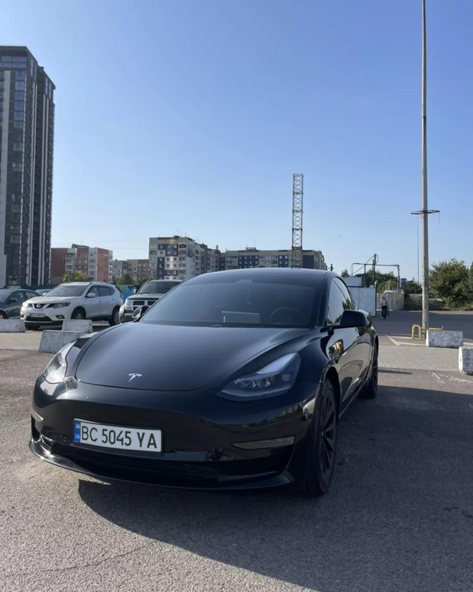 Tesla Model 3  54 kWh 202121