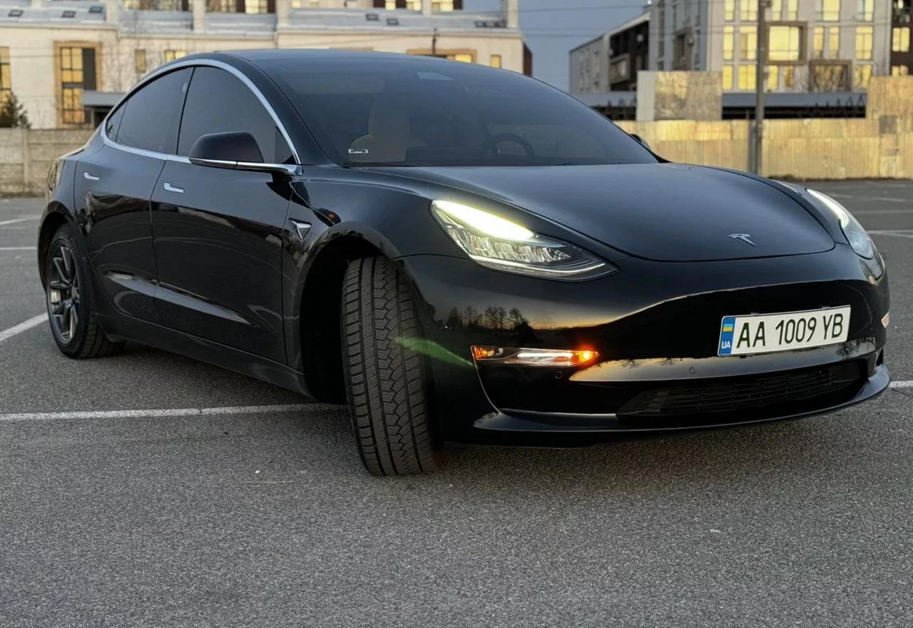 Tesla Model 3  55 kWh 202011