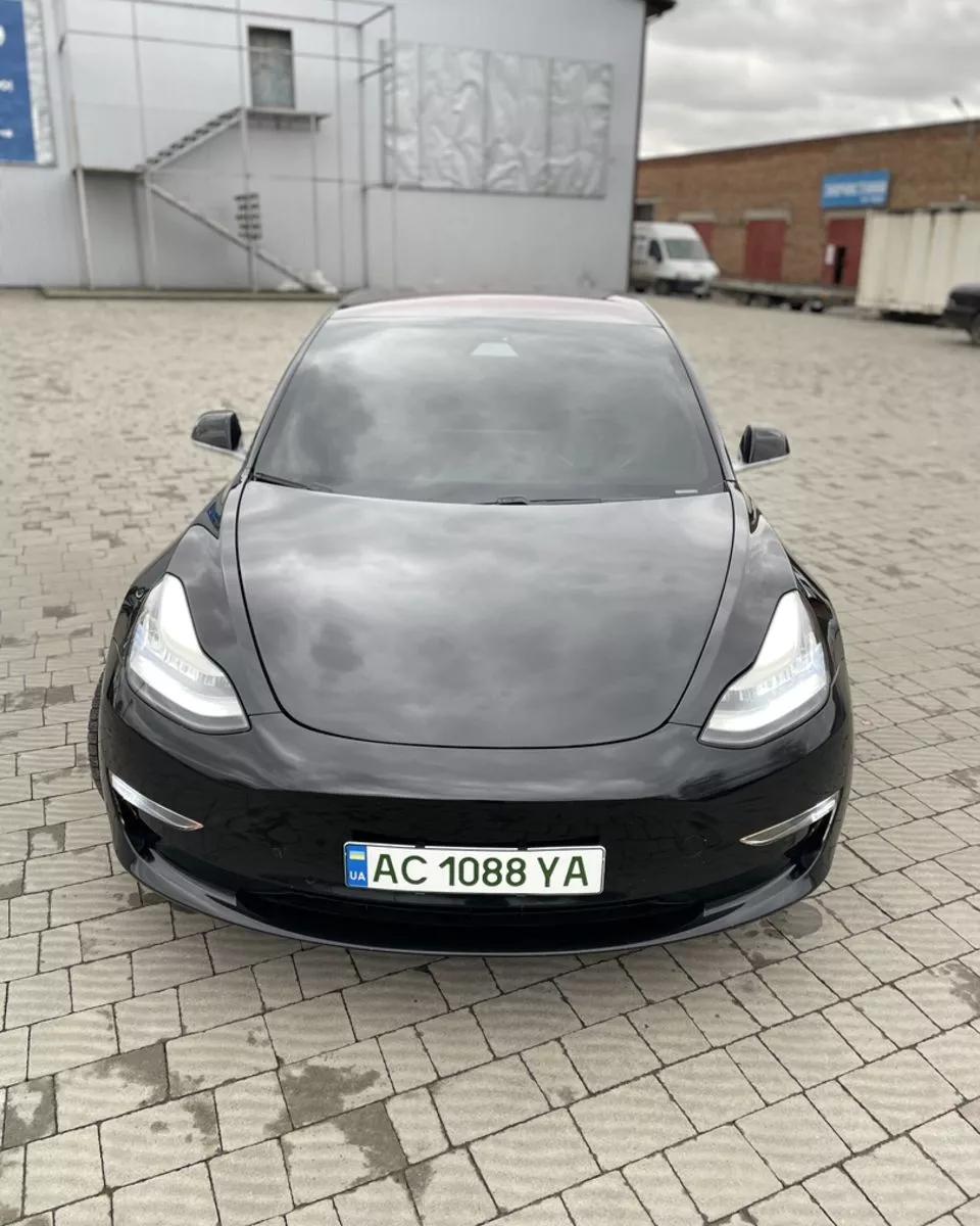 Tesla Model 3  62 kWh 201931