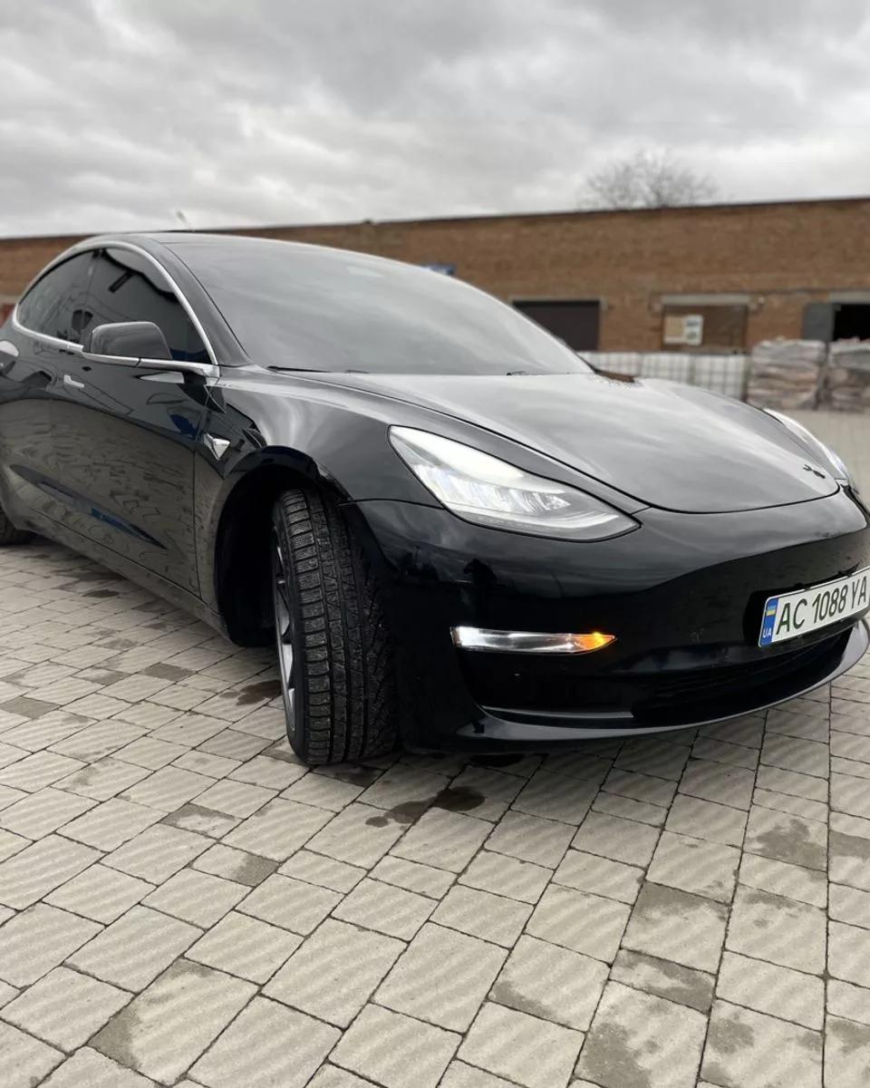Tesla Model 3  62 kWh 2019thumbnail161