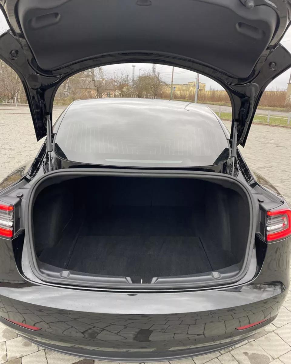 Tesla Model 3  62 kWh 2019thumbnail251