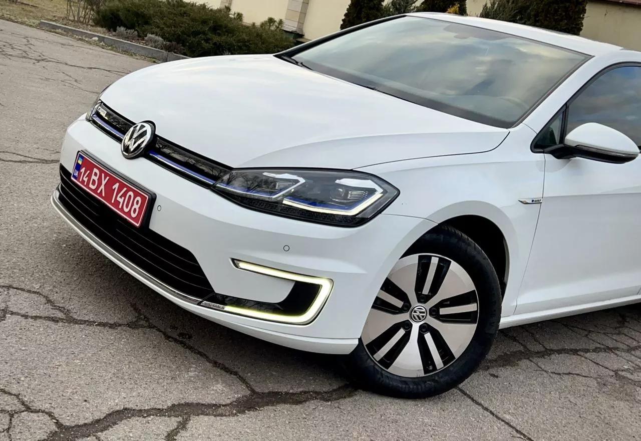Volkswagen e-Golf  35 kWh 2019thumbnail151