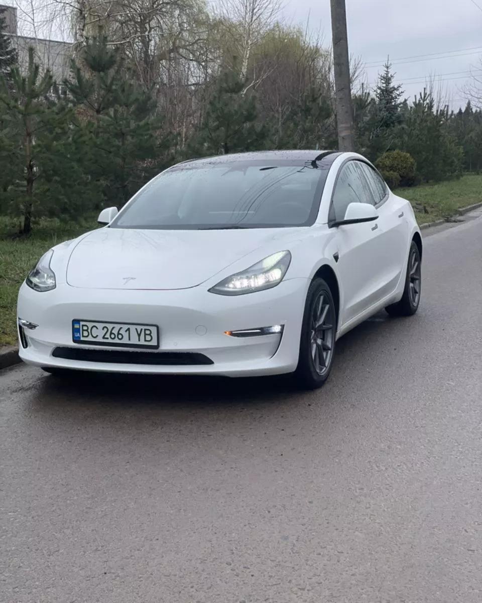 Tesla Model 3  80.5 kWh 2021thumbnail01