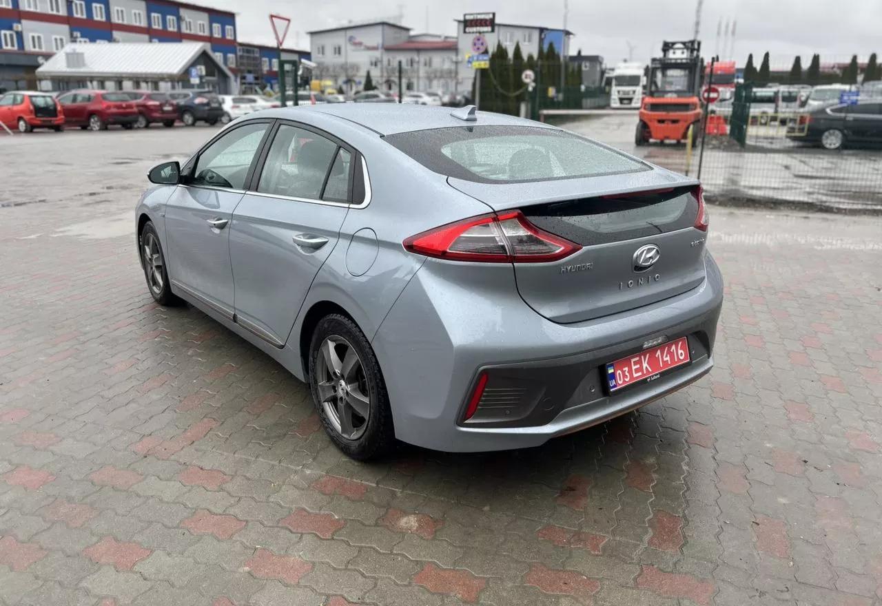 Hyundai Ioniq  88 kWh 2017131