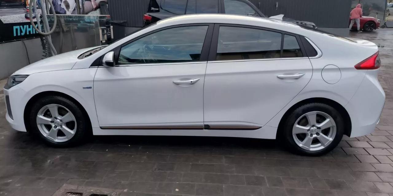 Hyundai Ioniq  28 kWh 201911