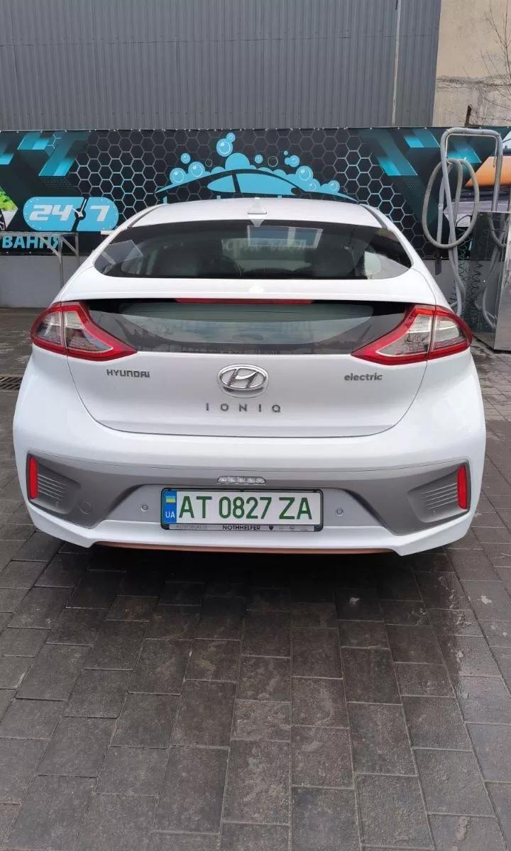 Hyundai Ioniq  28 kWh 201931