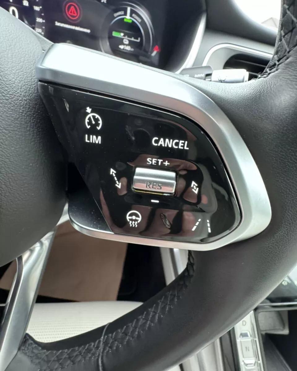 Jaguar I-Pace  90 kWh 2018thumbnail191