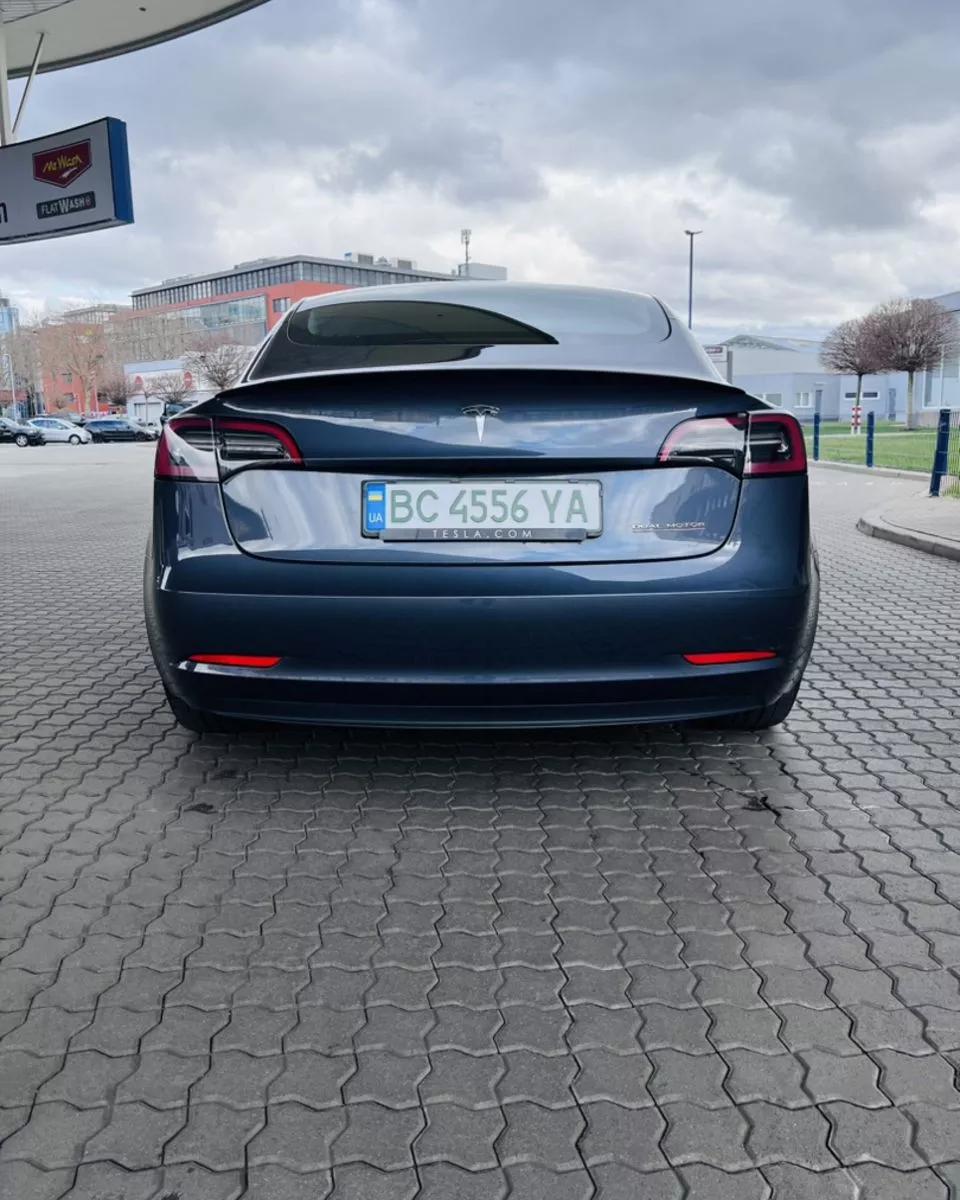 Tesla Model 3  80.5 kWh 202241