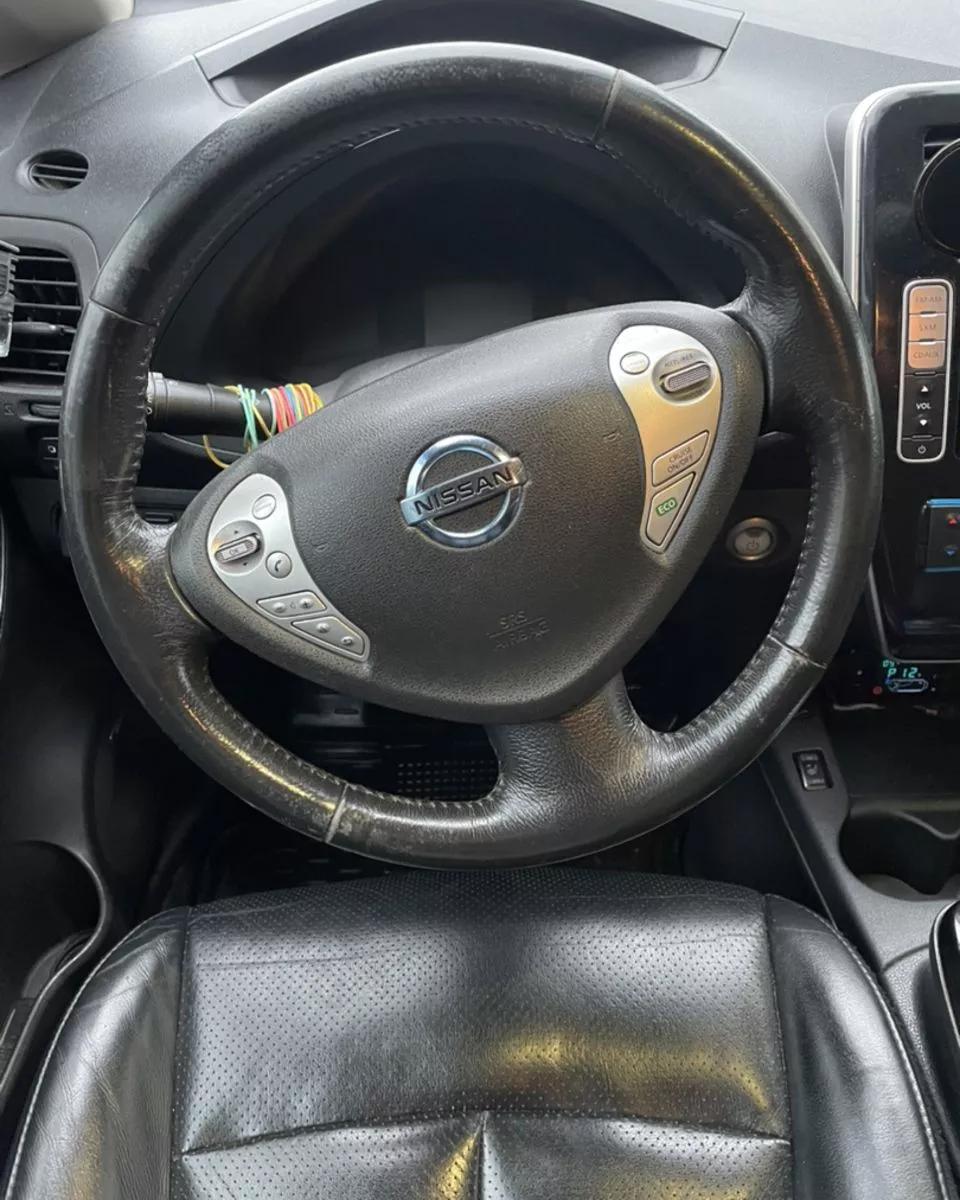 Nissan Leaf  30 kWh 2015271