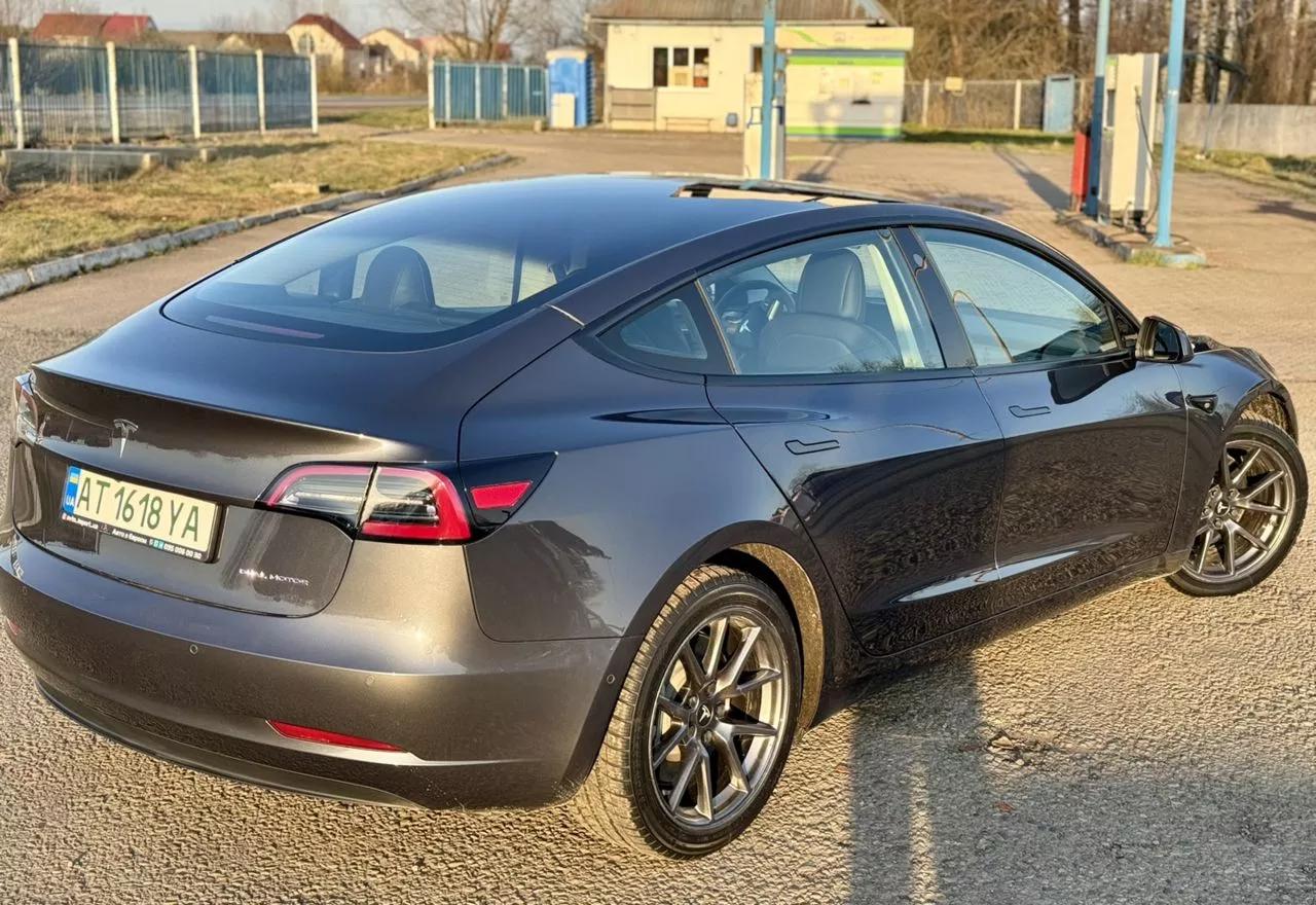 Tesla Model 3  80.5 kWh 2021141