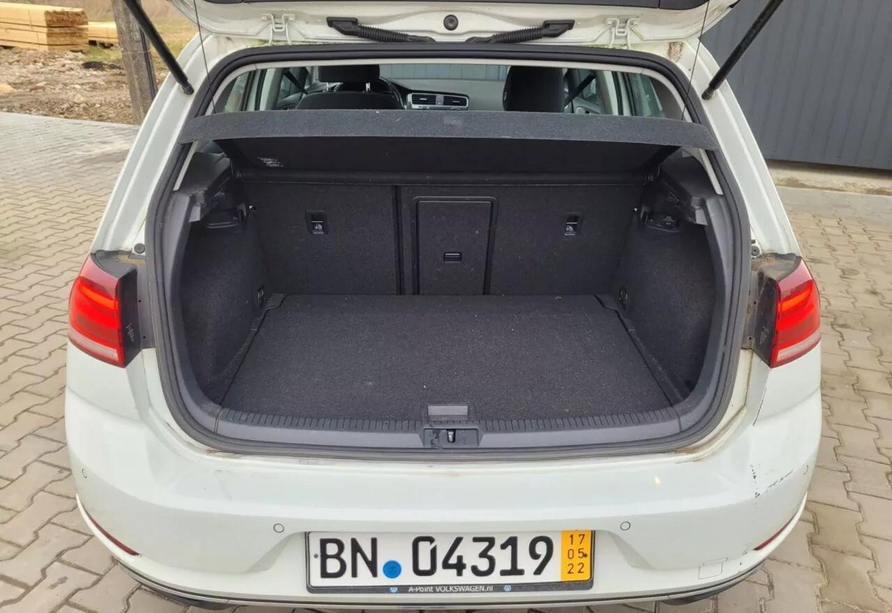 Volkswagen e-Golf  36 kWh 2017thumbnail121
