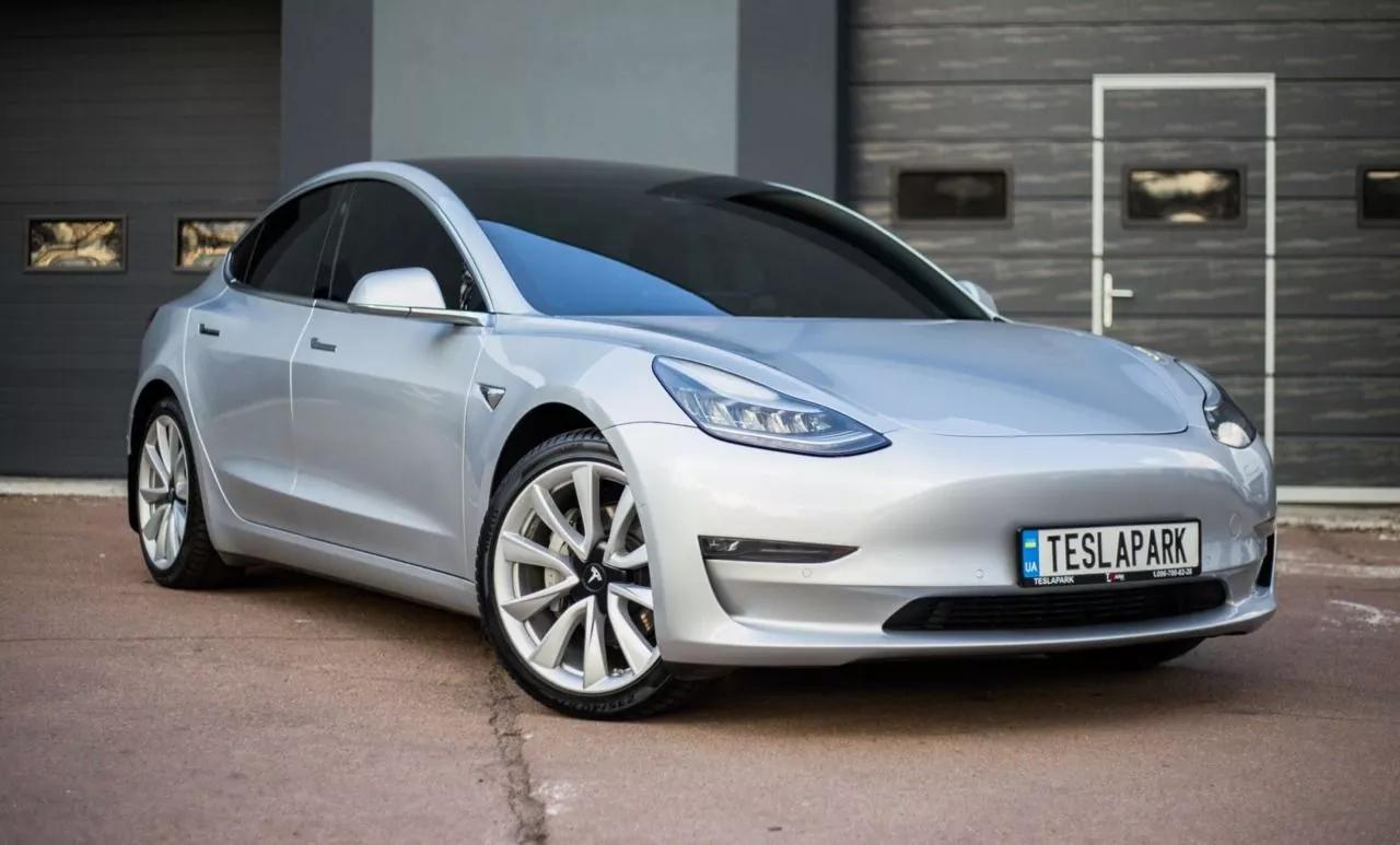 Tesla Model 3  82 kWh 201811