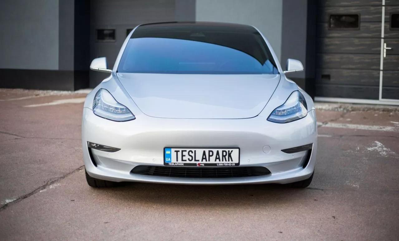 Tesla Model 3  82 kWh 201821