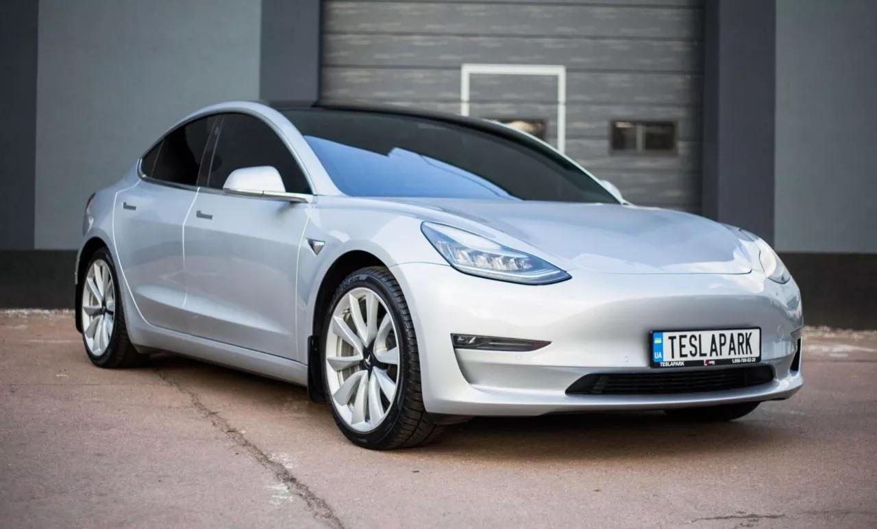 Tesla Model 3  82 kWh 2018thumbnail101