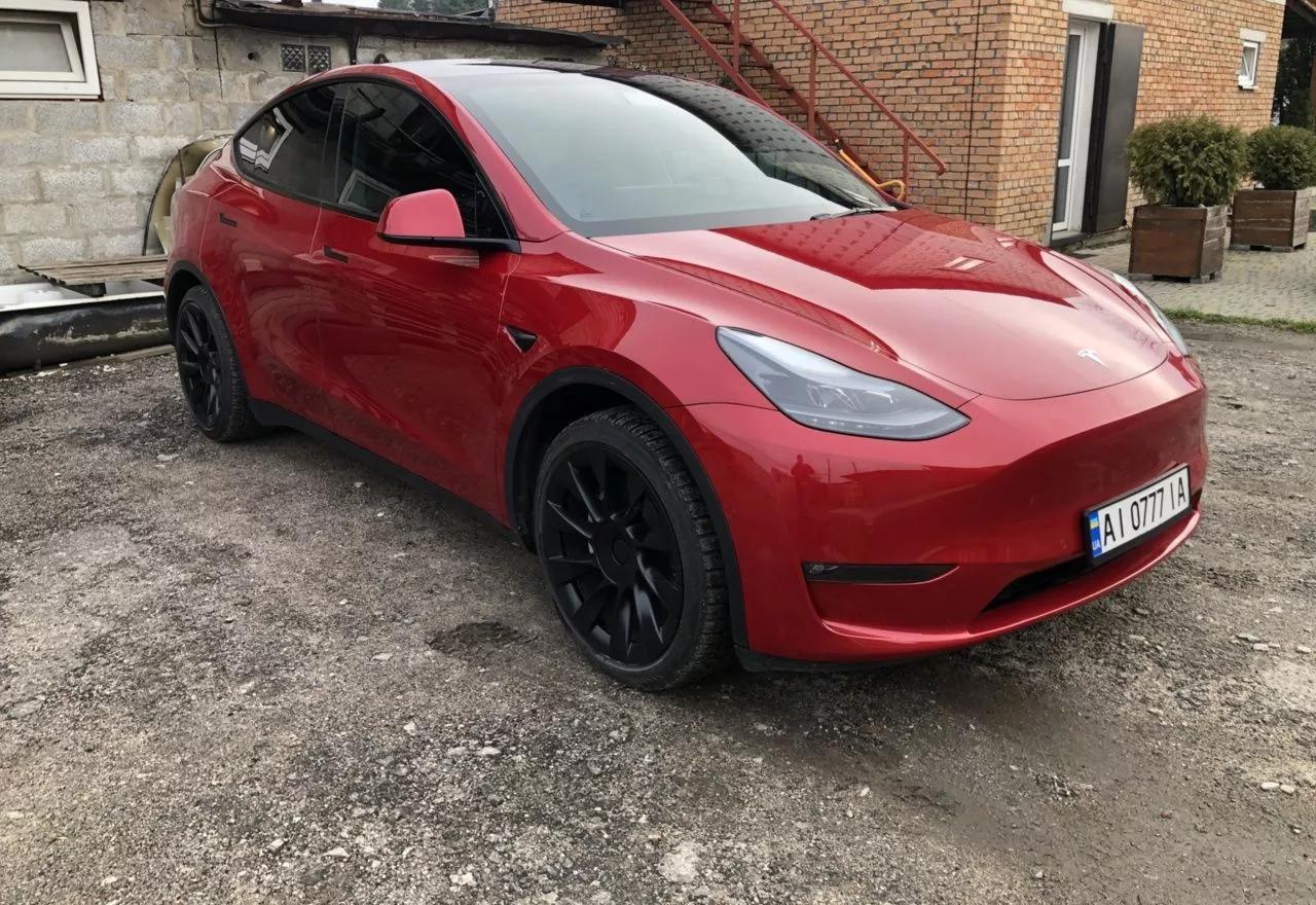 Tesla Model Y  2021thumbnail01