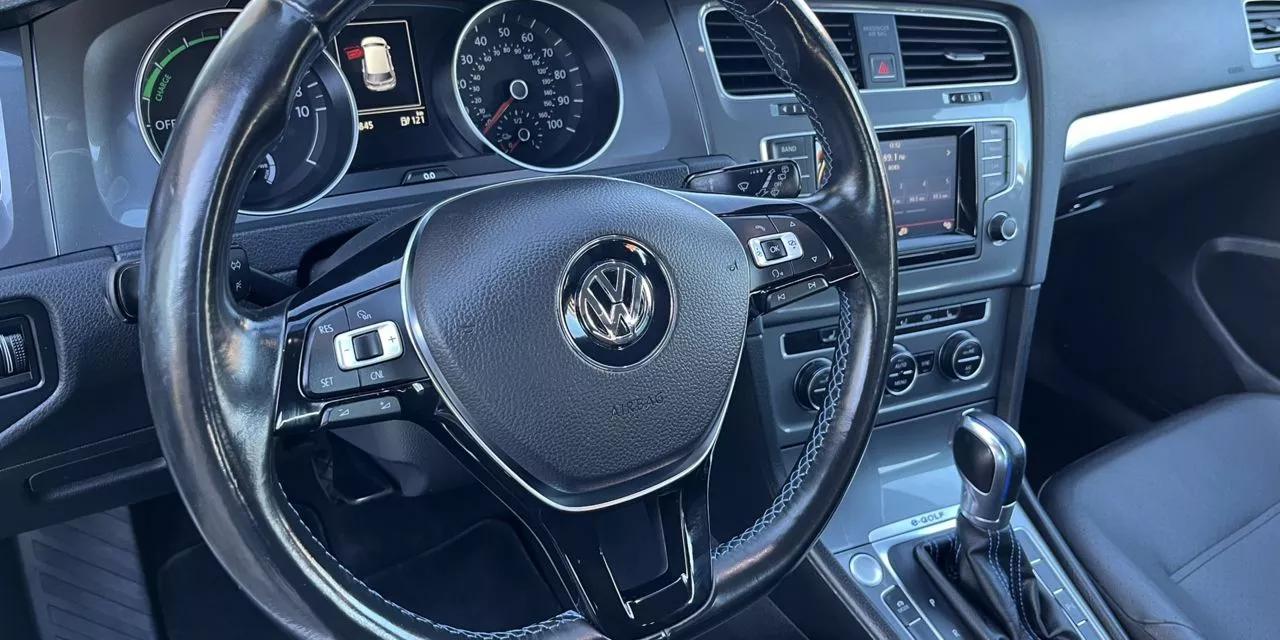 Volkswagen e-Golf  24 kWh 2015thumbnail281
