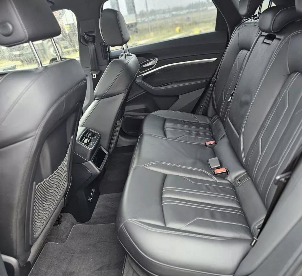Audi E-tron  95 kWh 2019thumbnail211