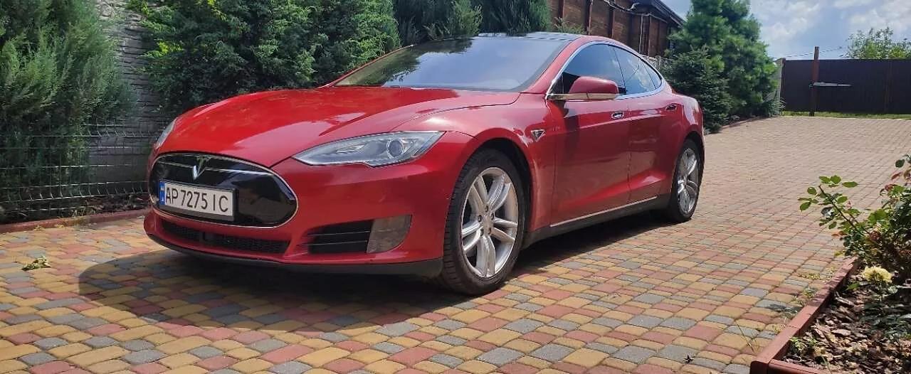 Tesla Model S  201601