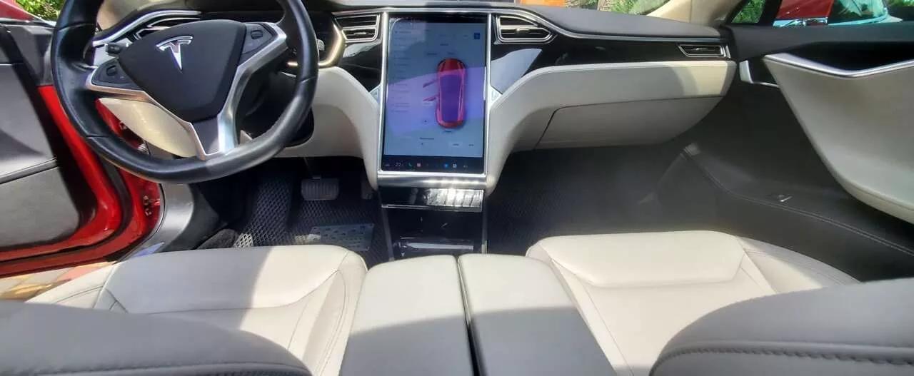 Tesla Model S  2016thumbnail171