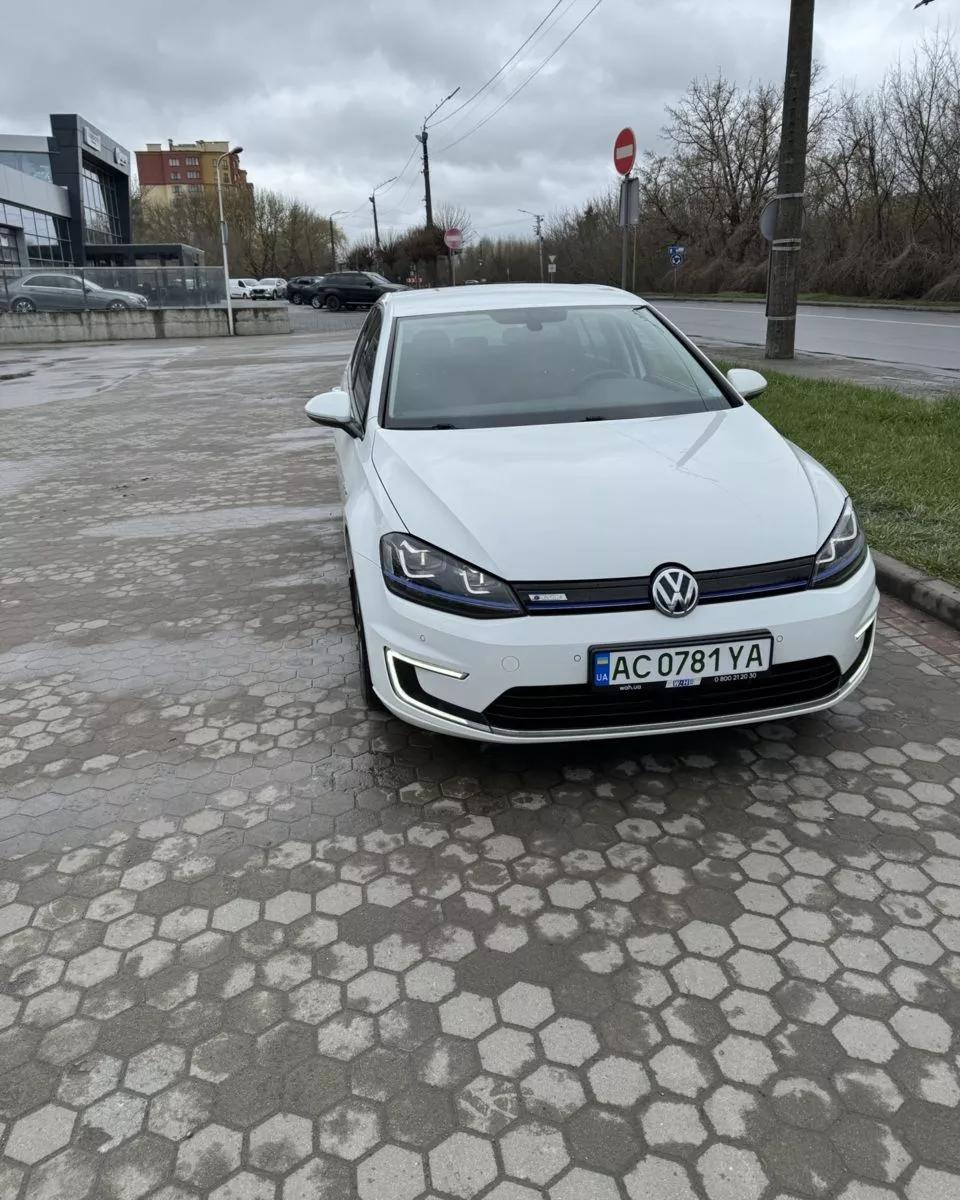 Volkswagen e-Golf  24 kWh 201421