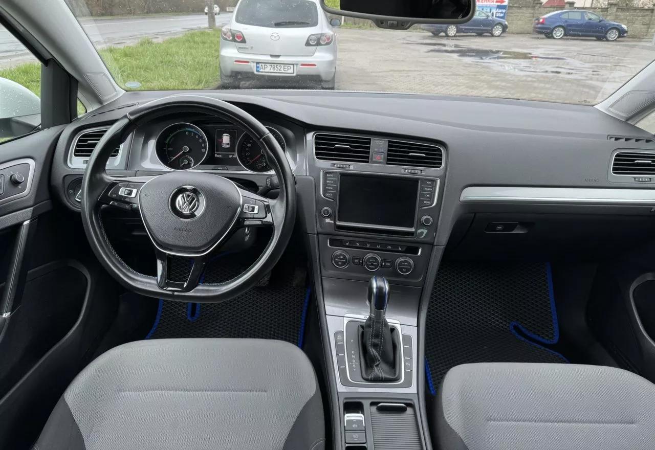 Volkswagen e-Golf  24 kWh 2014thumbnail121