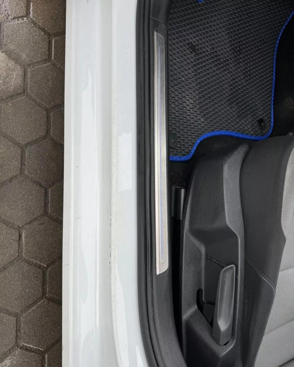 Volkswagen e-Golf  24 kWh 2014171