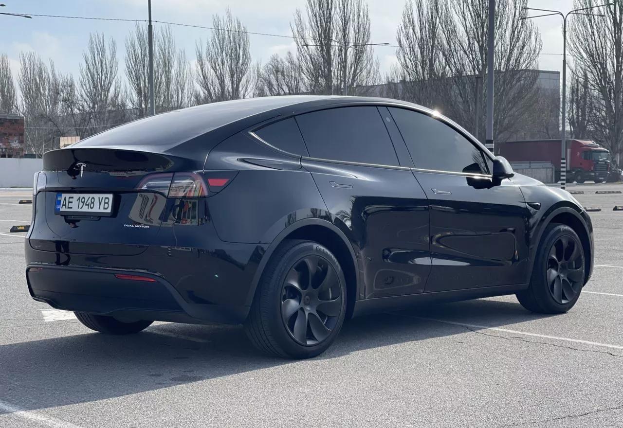 Tesla Model Y  80.5 kWh 2023thumbnail181
