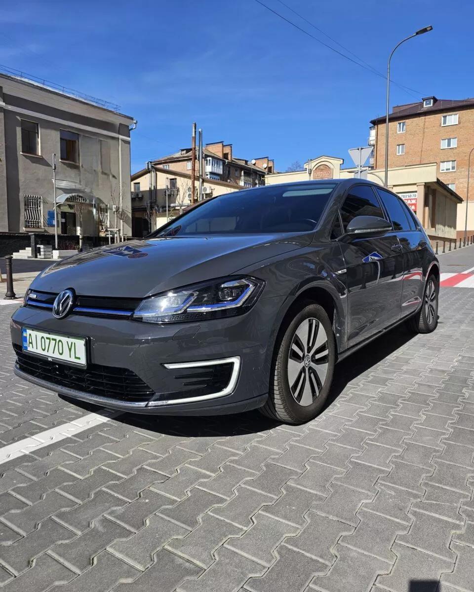 Volkswagen e-Golf  36 kWh 2020thumbnail21