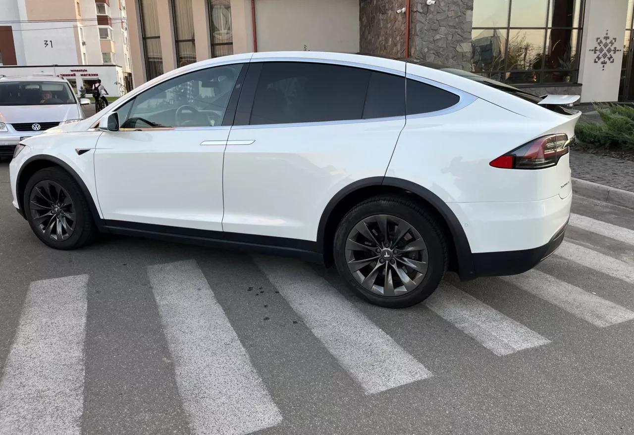 Tesla Model X  75 kWh 2018201