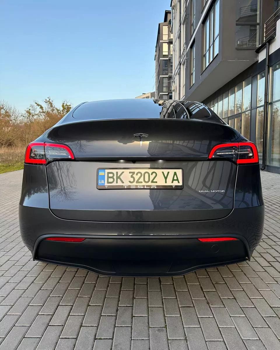 Tesla Model Y  80.5 kWh 2022thumbnail141