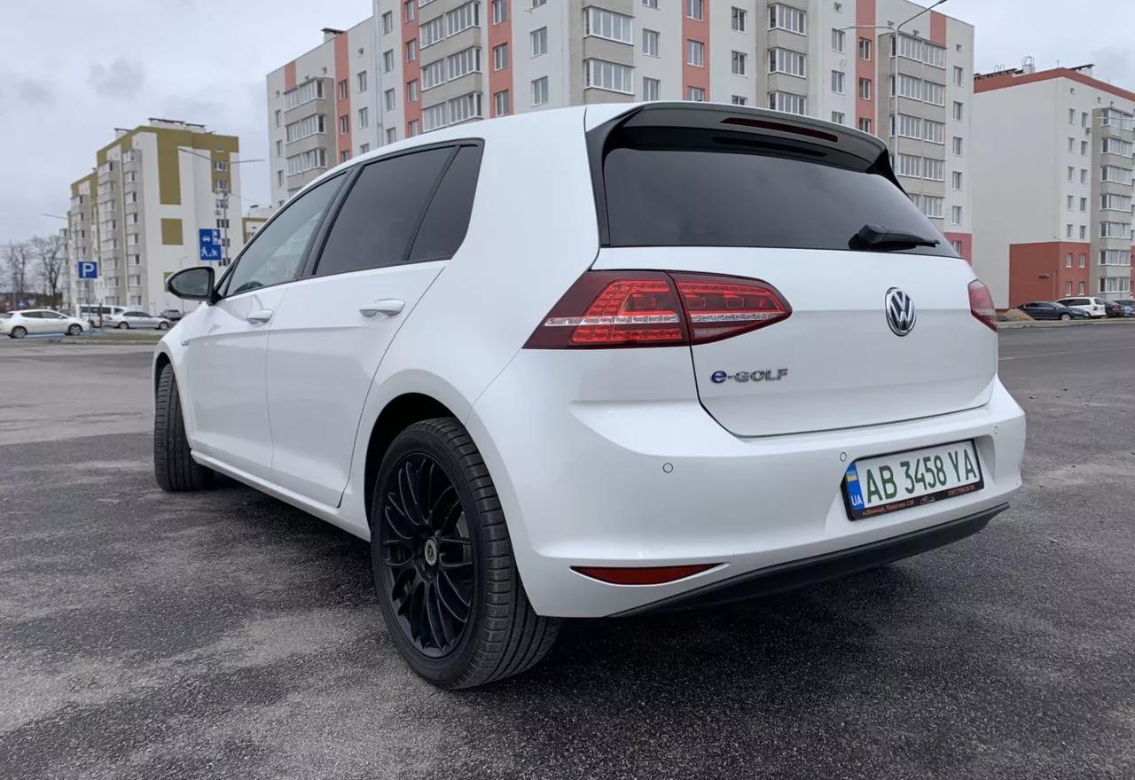 Volkswagen e-Golf  24 kWh 2016thumbnail101