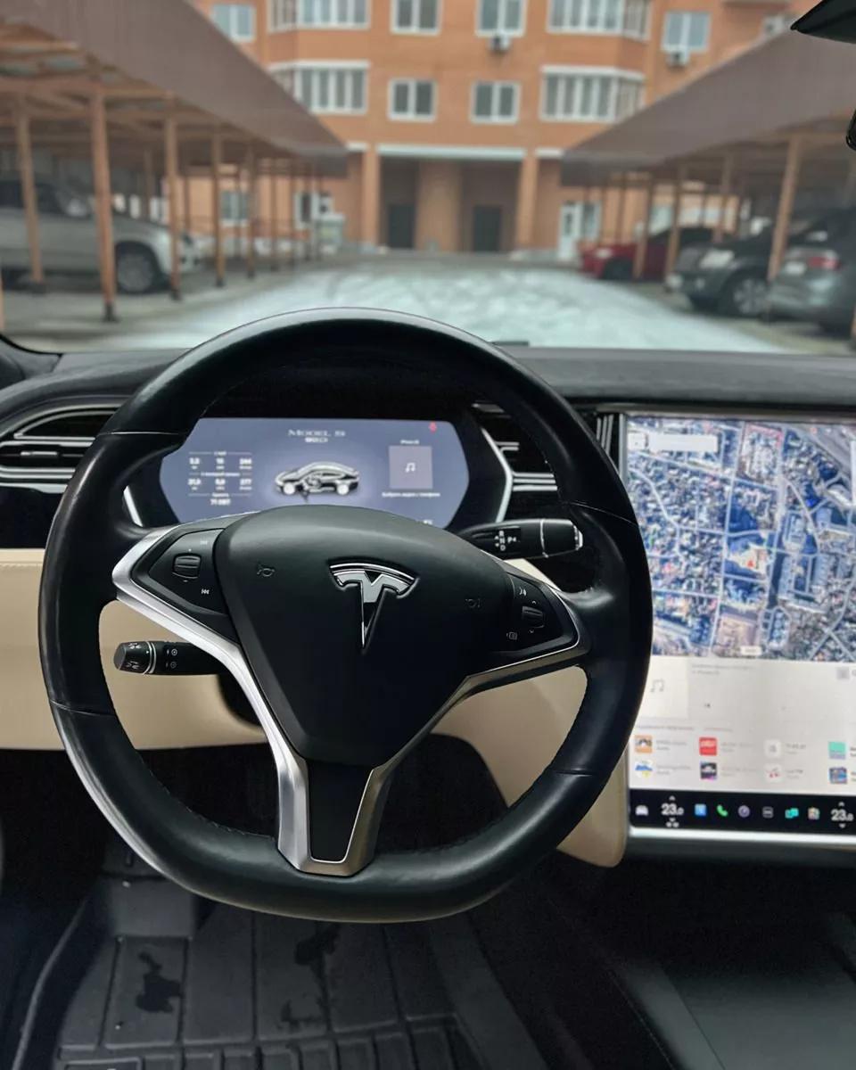 Tesla Model S  90 kWh 2016141