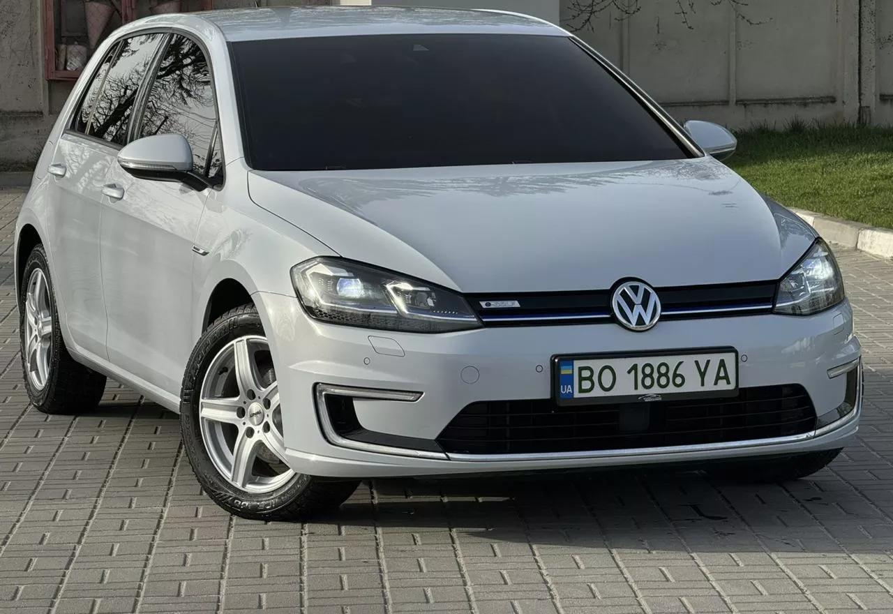 Volkswagen e-Golf  37 kWh 2018thumbnail11