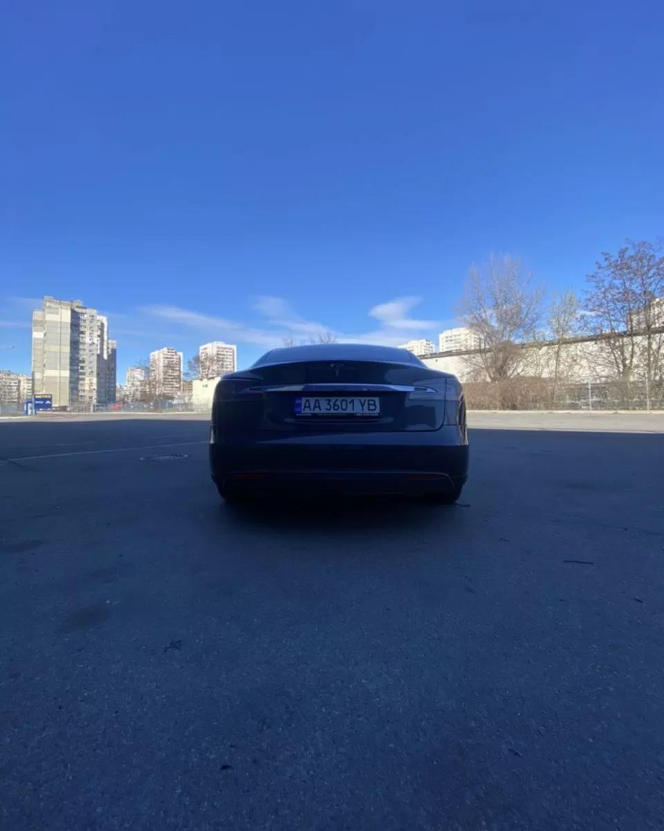 Tesla Model S  85 kWh 201581