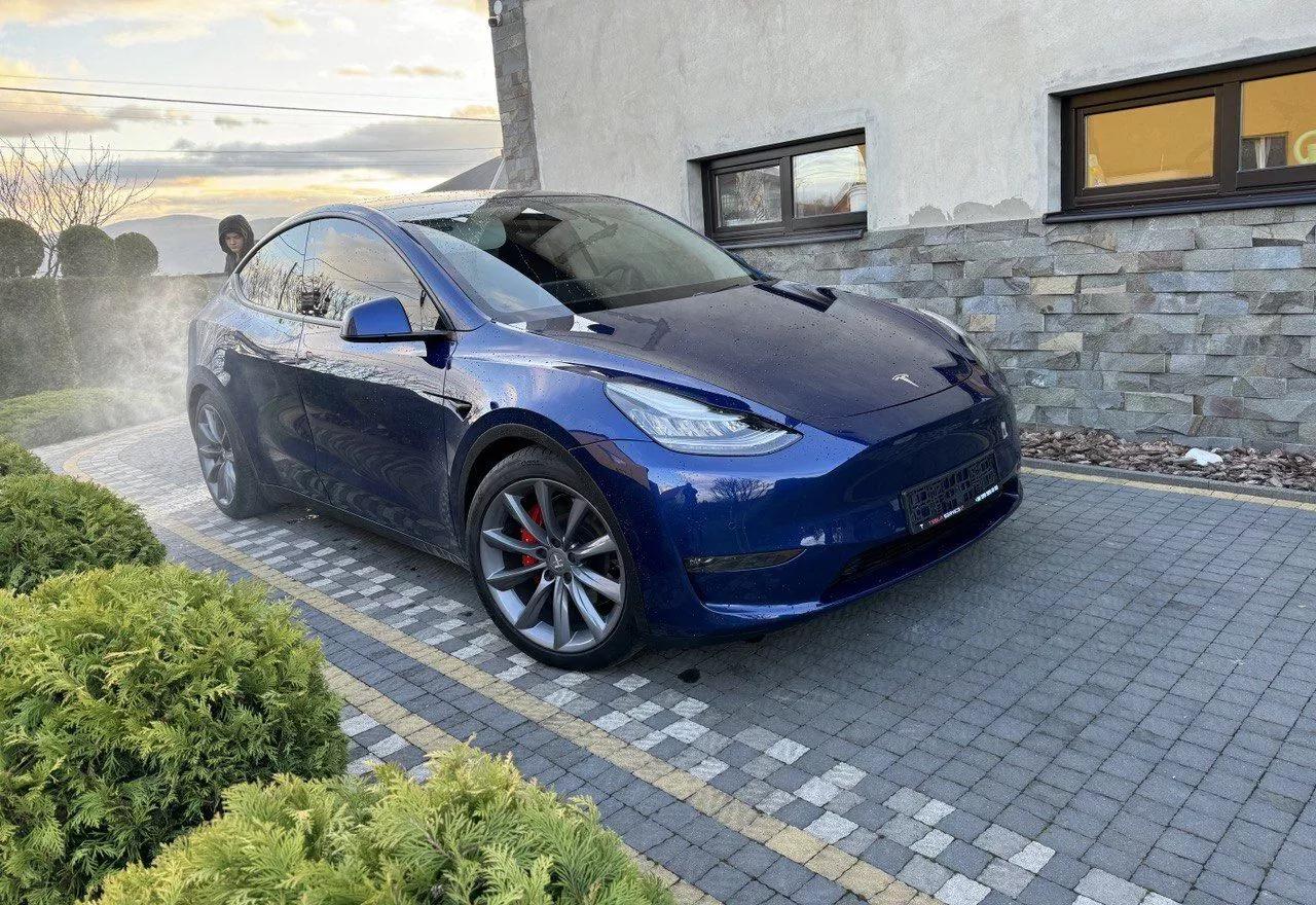 Tesla Model Y 