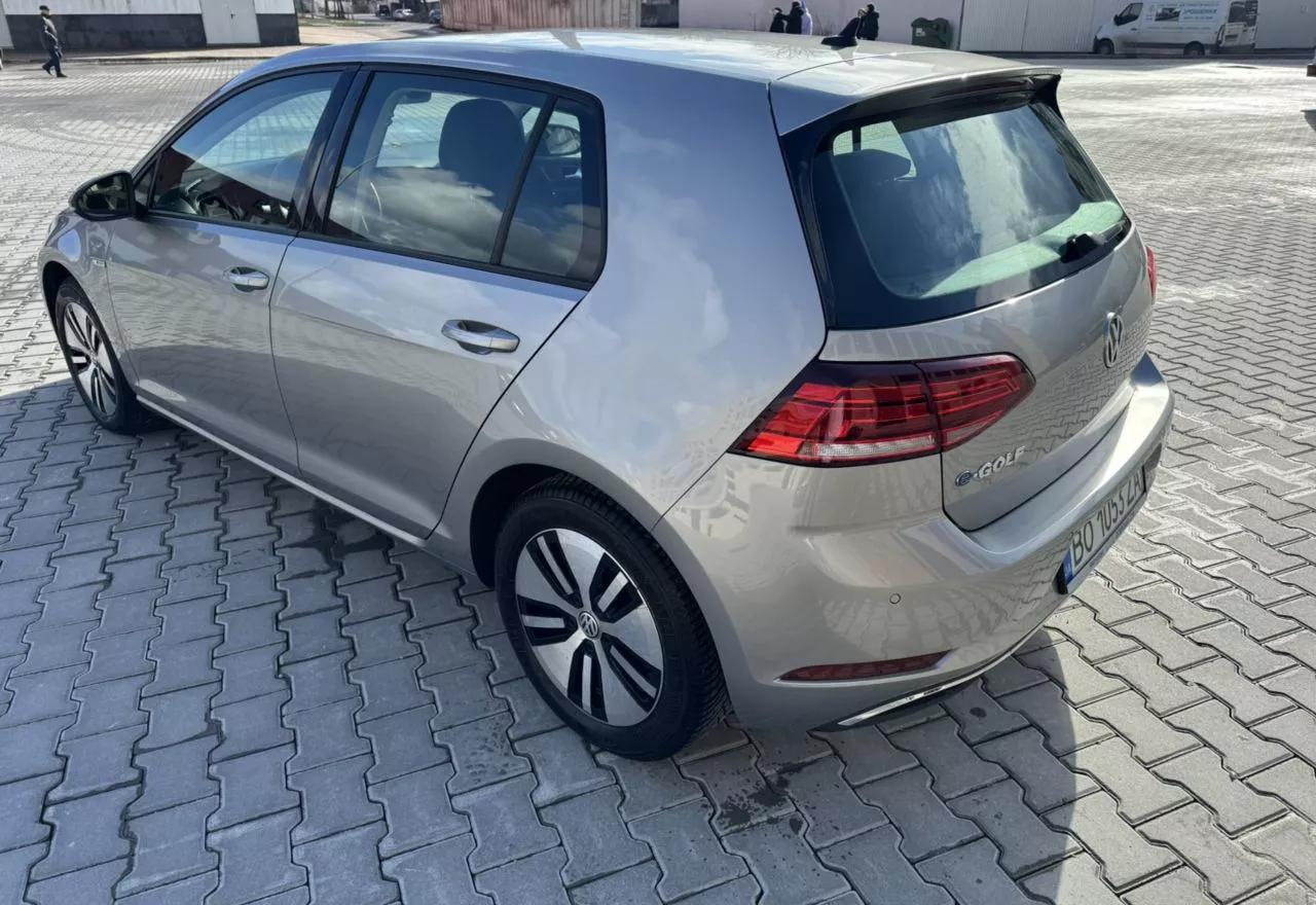 Volkswagen e-Golf  36 kWh 2017thumbnail181