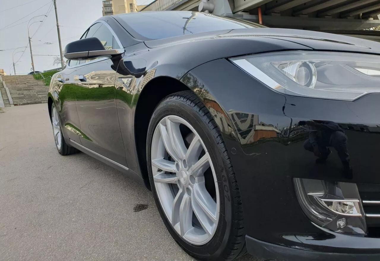 Tesla Model S  85 kWh 2015thumbnail91