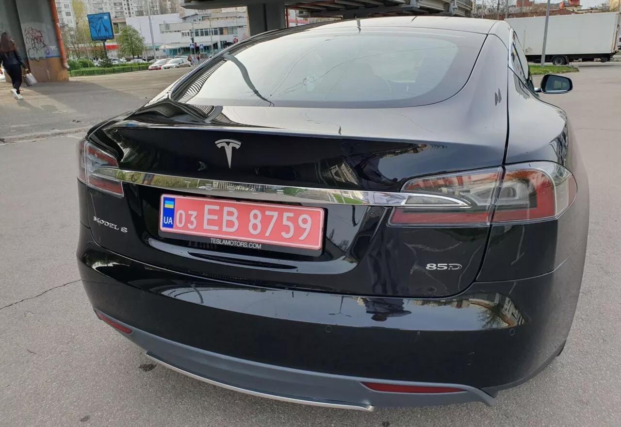 Tesla Model S  85 kWh 2015281