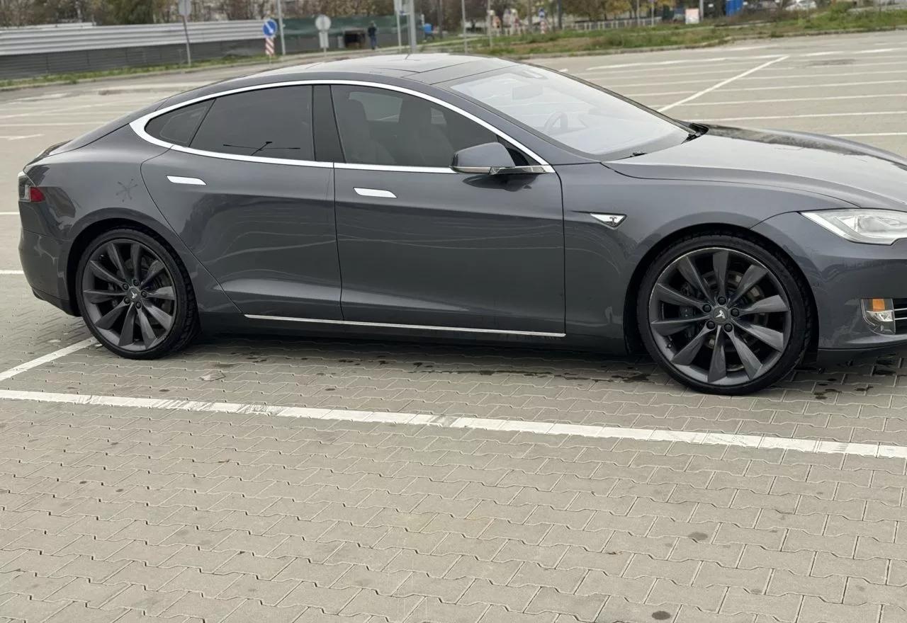 Tesla Model S  85 kWh 2016thumbnail41