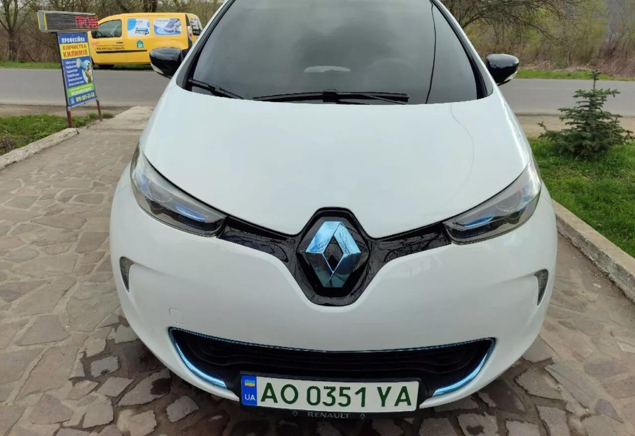Renault ZOE  25 kWh 2015thumbnail11