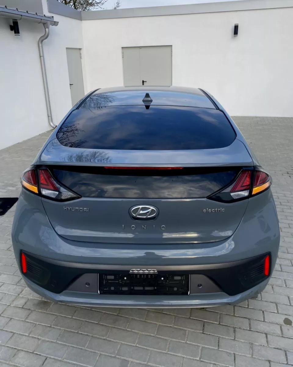 Hyundai Ioniq  38 kWh 2020101