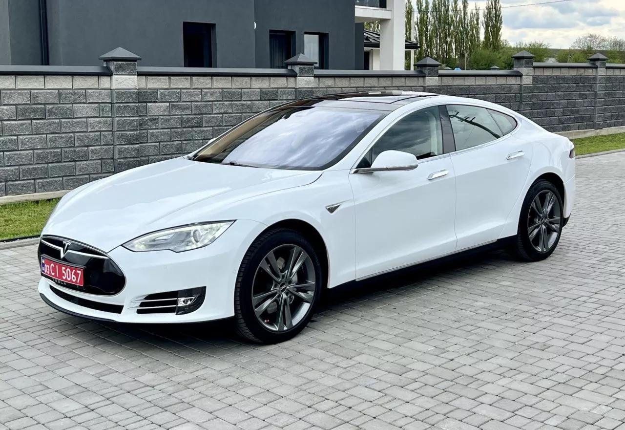 Tesla Model S  85 kWh 2016201